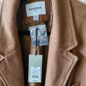 BRANDNEW NEVER BEFORE USED XXL TAN CAMEL TRENCH COAT.